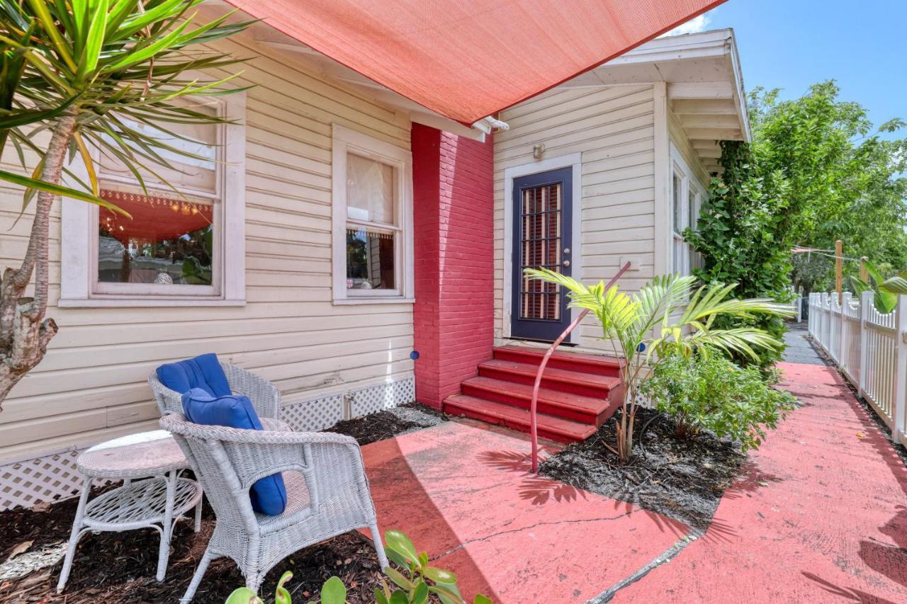 The Hibiscus House Of Fort Myers Exteriör bild